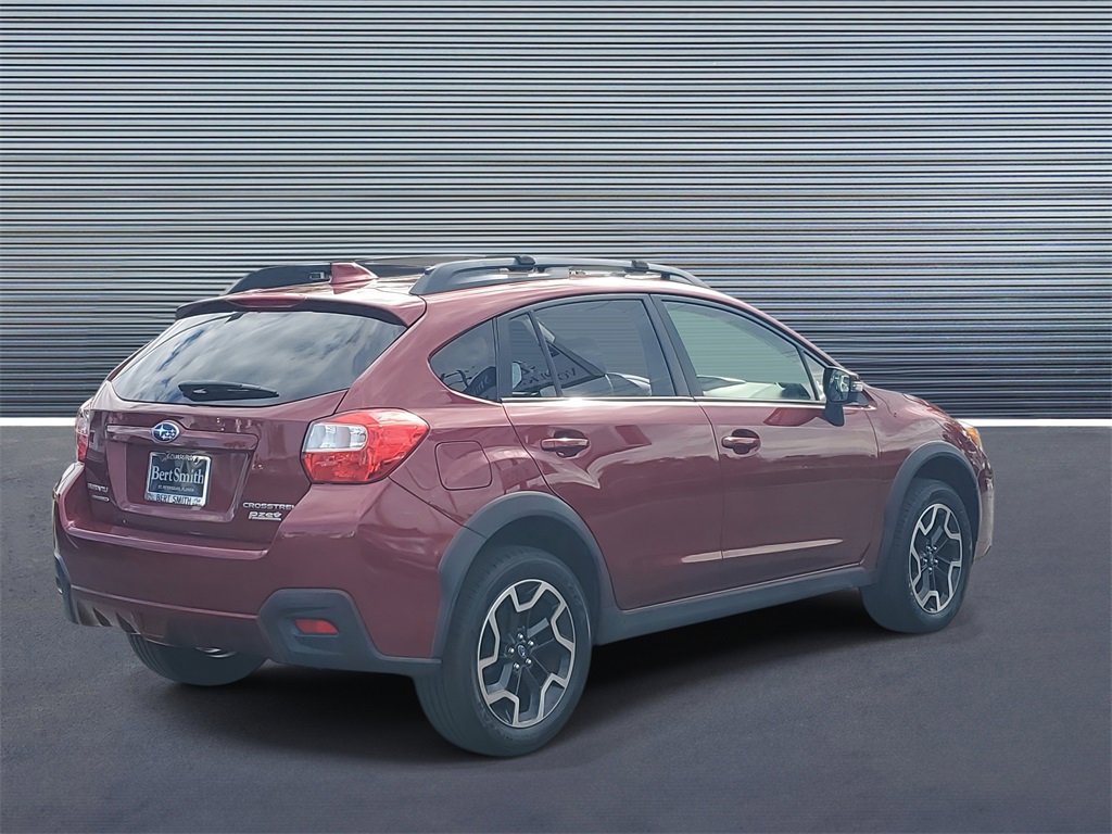 Used 2017 Subaru Crosstrek 2.0i Limited image 3
