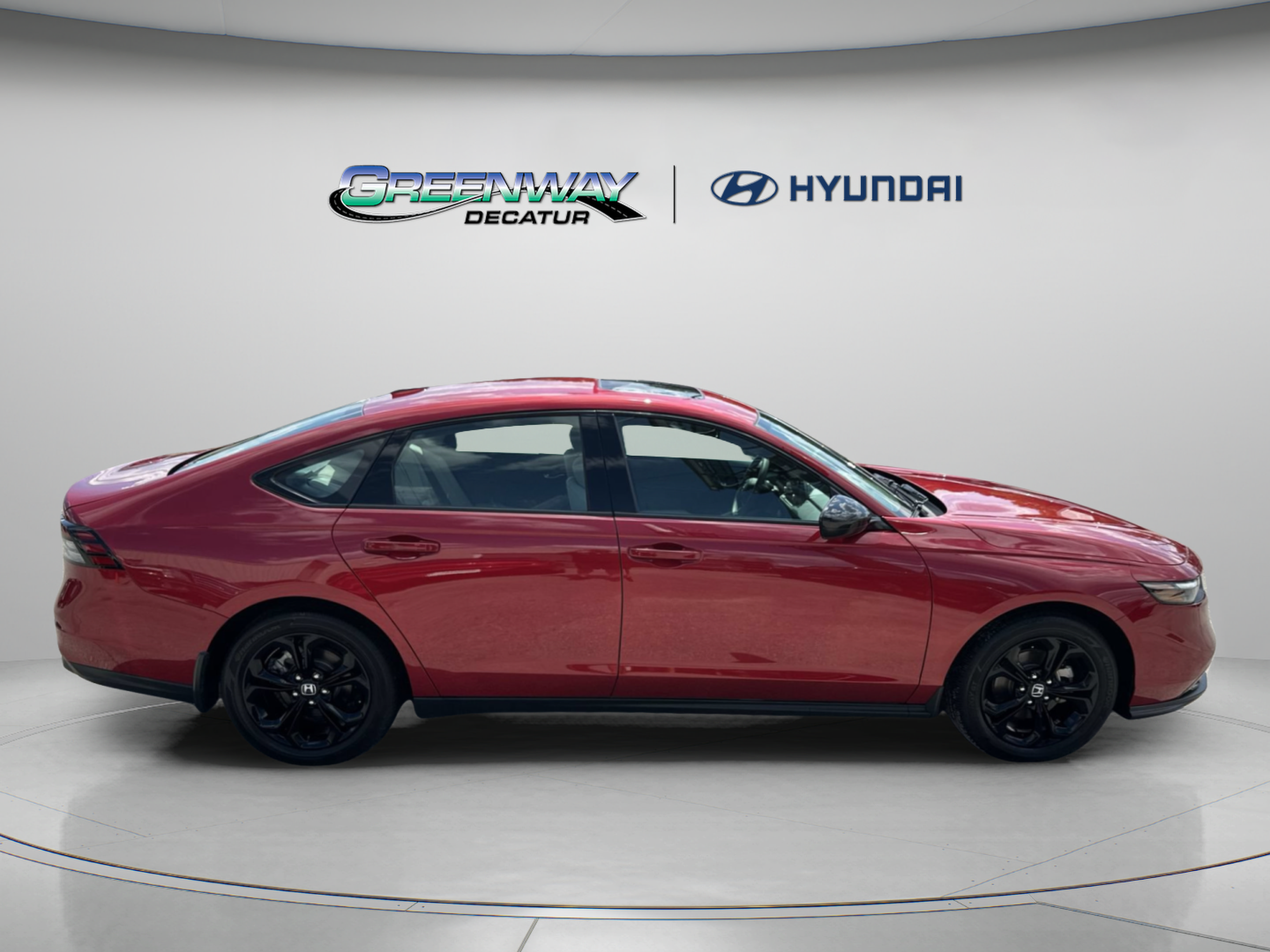 Used 2025 Honda Accord SE image 9