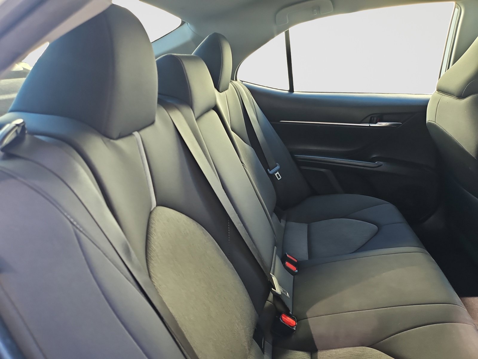 Used 2022 Toyota Camry LE FWD image 43