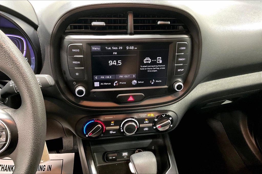 Used 2025 Kia Soul LX w/ LX Technology Package FWD image 27