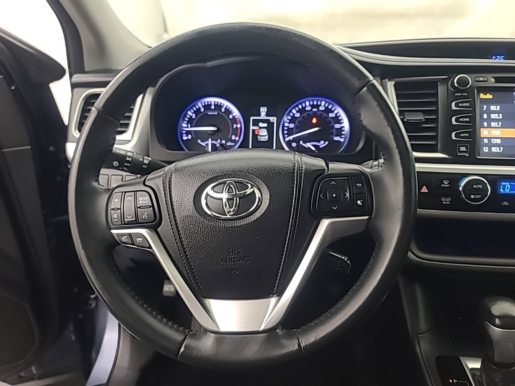 Used 2014 Toyota Highlander Limited FWD image 32