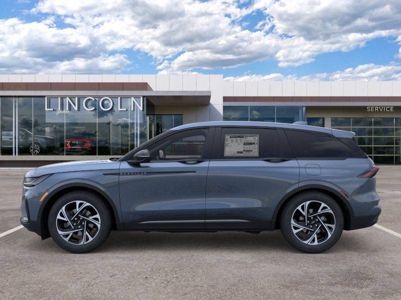 New 2026 Lincoln Nautilus Premier w/ Jet Appearance Package AWD/4WD image 3