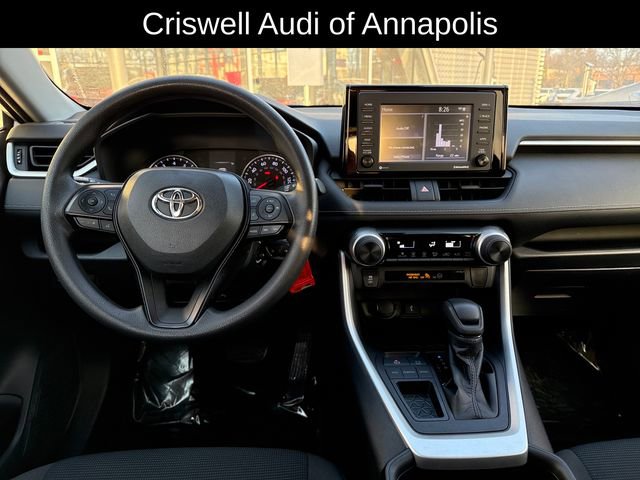Used 2021 Toyota RAV4 LE image 12