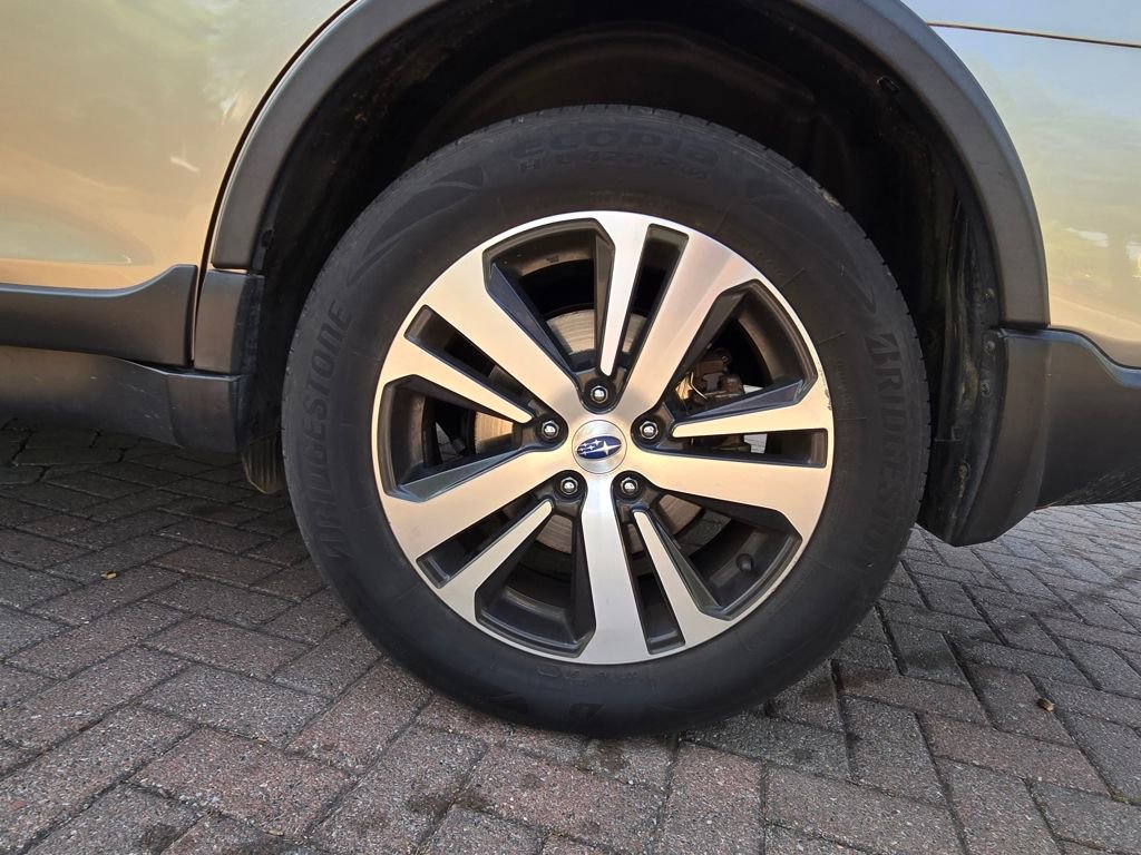 Used 2018 Subaru Outback 2.5i Limited AWD/4WD image 12