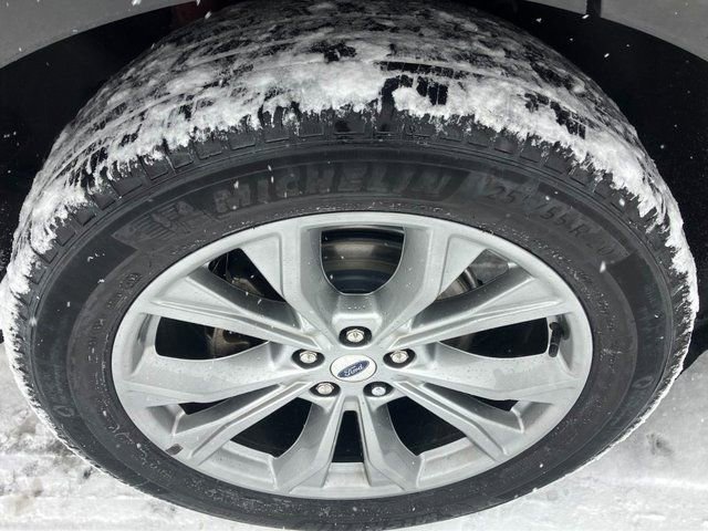 Used 2023 Ford Explorer XLT w/ Equipment Group 202A image 21