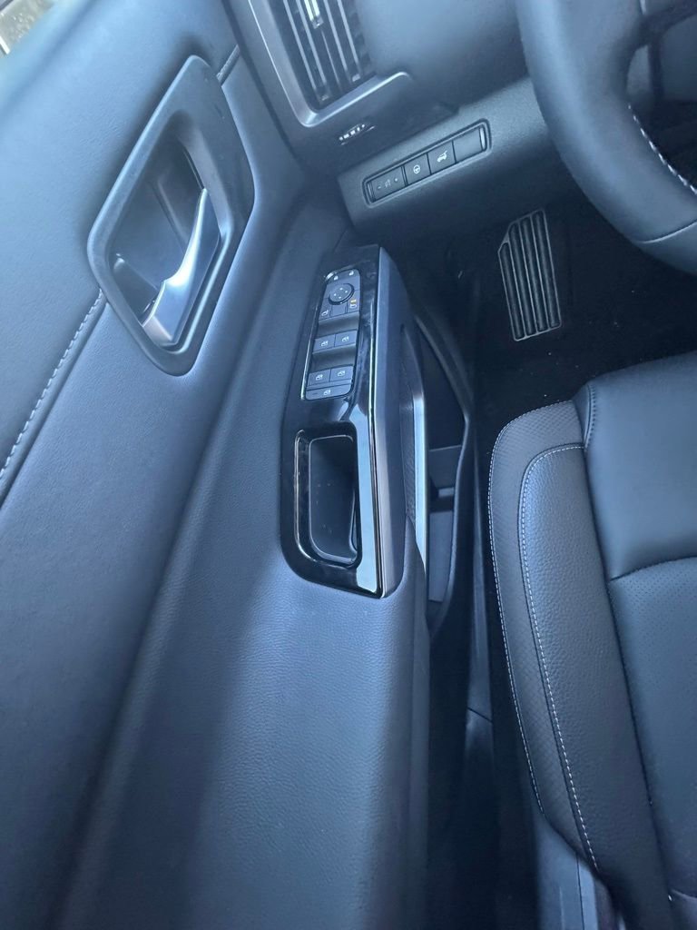 New 2026 Nissan Pathfinder SL image 30