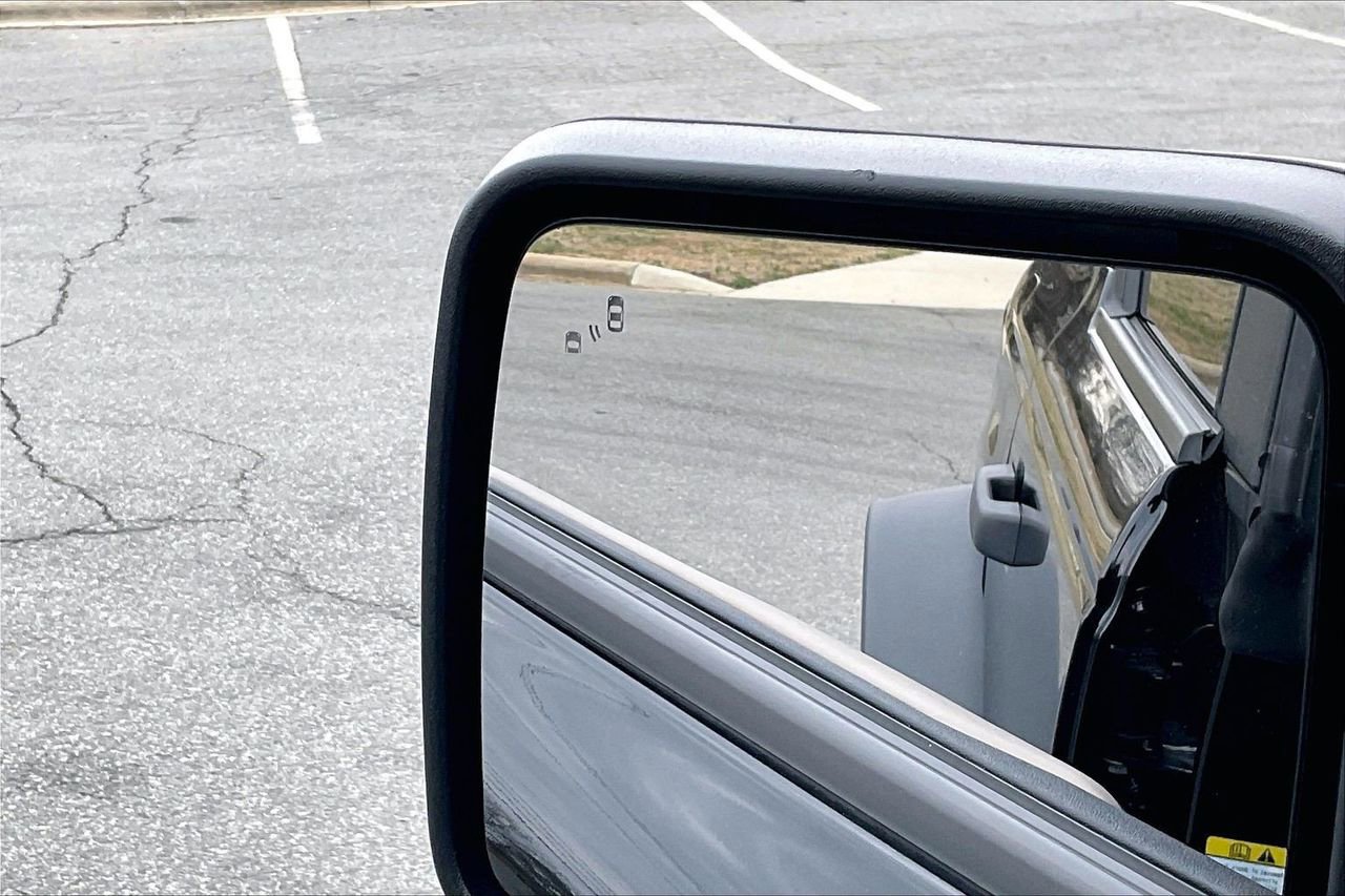 Used 2023 Ford Bronco Wildtrak image 28