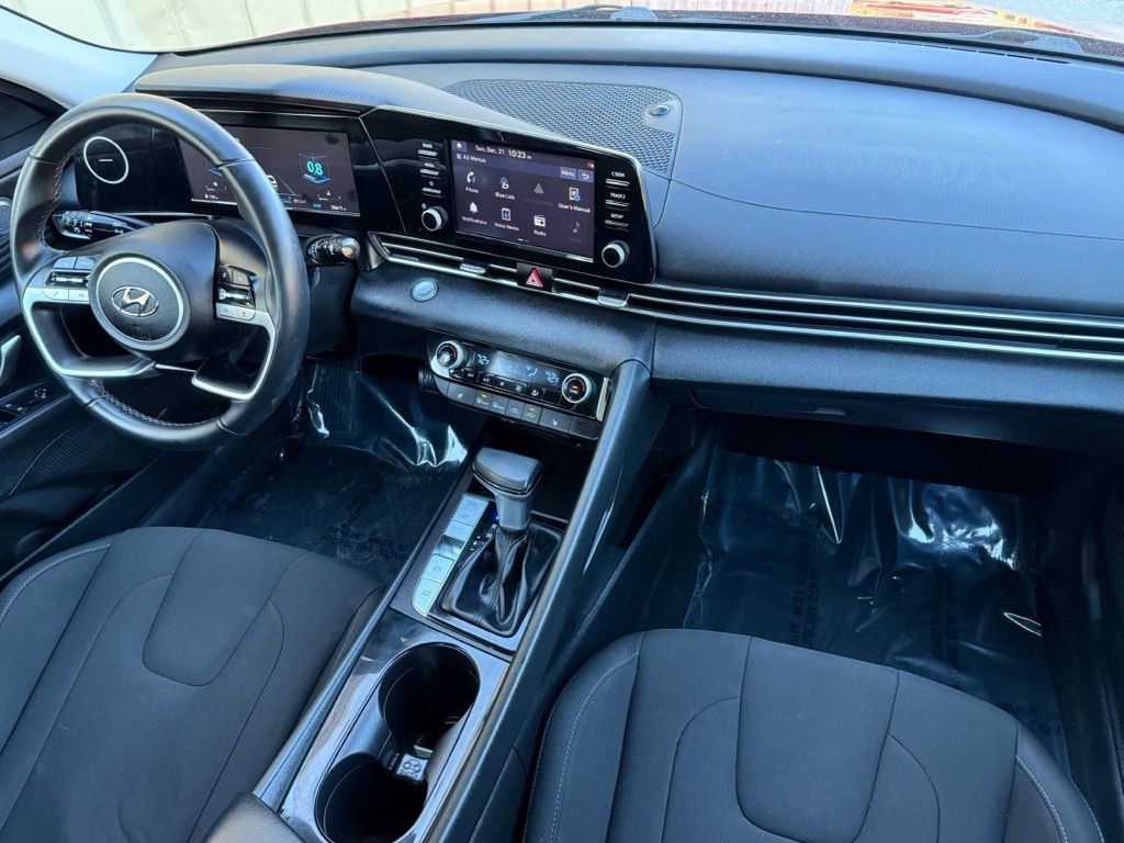 Used 2021 Hyundai Elantra SEL w/ Convenience + Premium Package image 24
