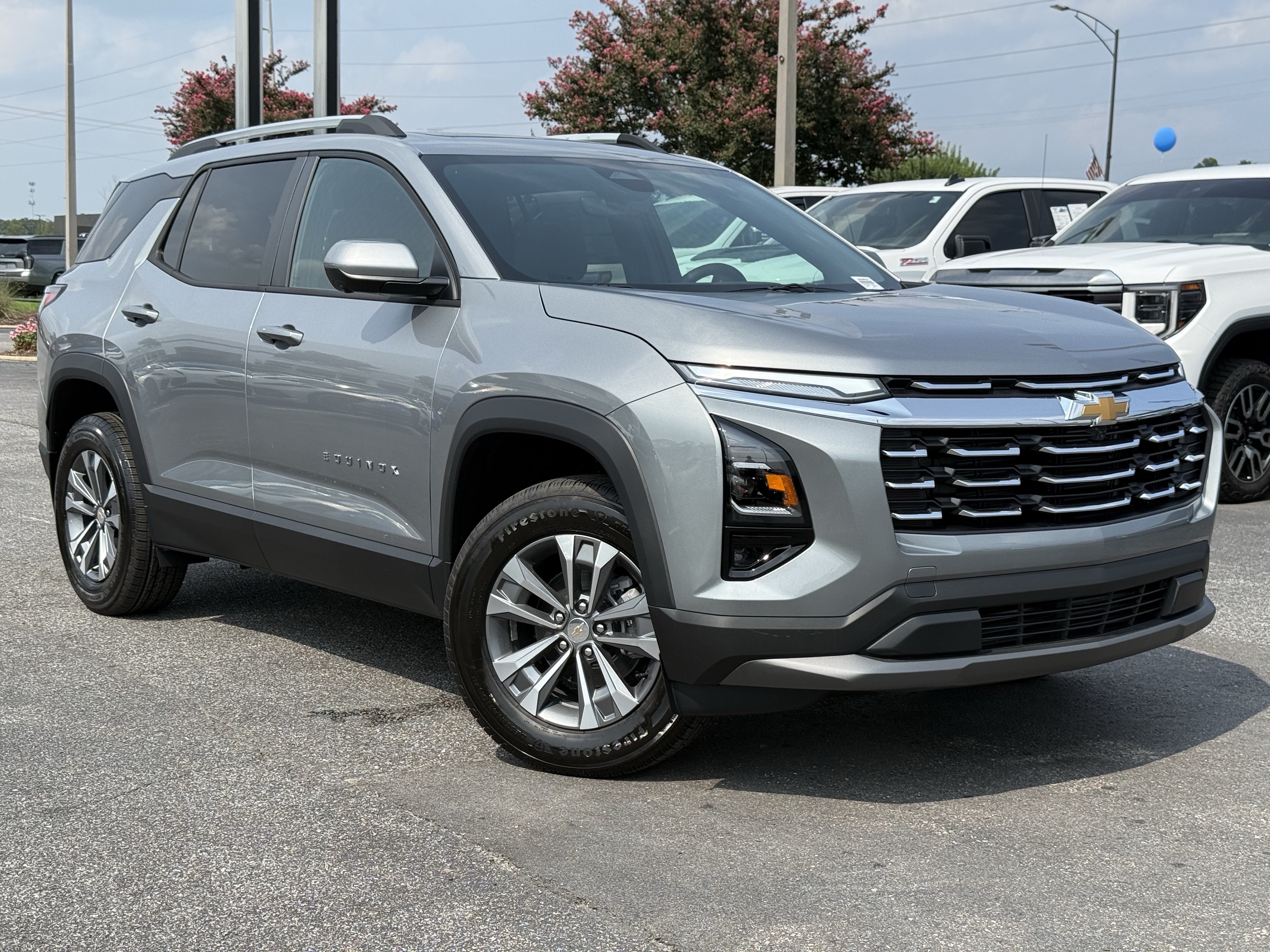 New 2027 Chevrolet Equinox LT w/ Safety and Technology Package FWD image 2