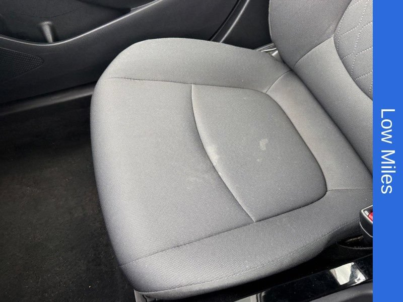Used 2021 Toyota Corolla LE FWD image 26
