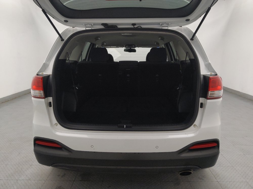 Used 2018 Kia Sorento FWD image 29