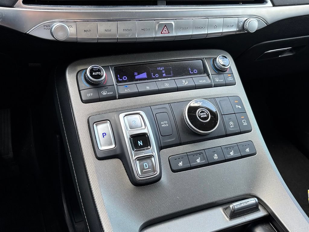 Used 2021 Hyundai Palisade Limited FWD image 12