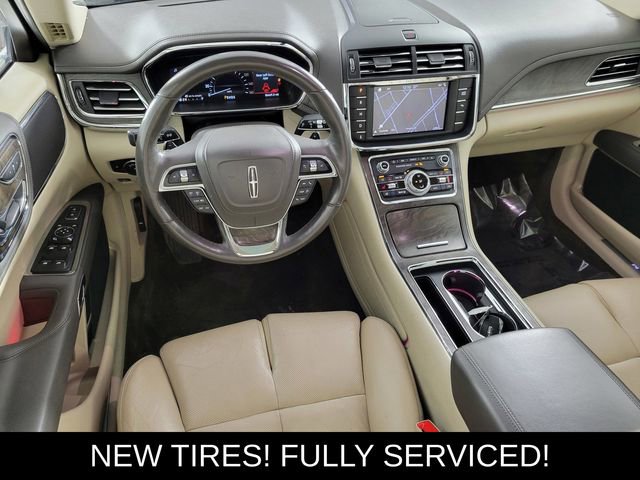 Used 2017 Lincoln Continental Select w/ Climate Package image 32