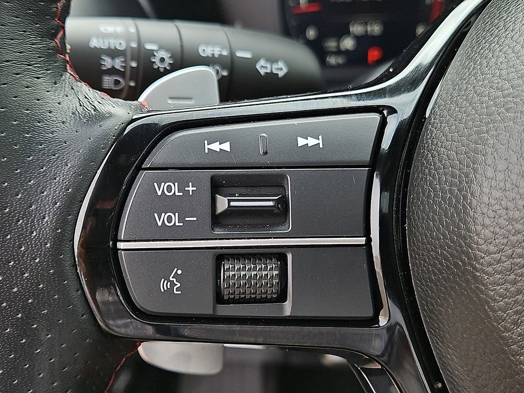 Certified 2025 Acura ADX A-Spec image 24