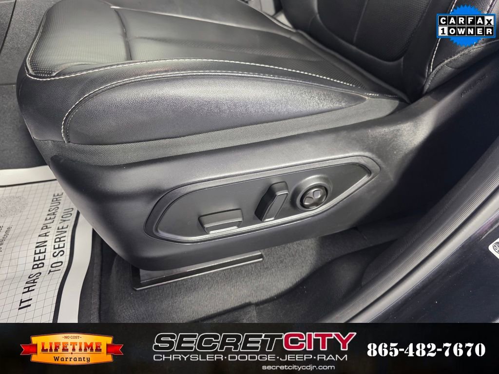 Used 2024 Jeep Grand Cherokee L Limited w/ Luxury Tech Group II image 12