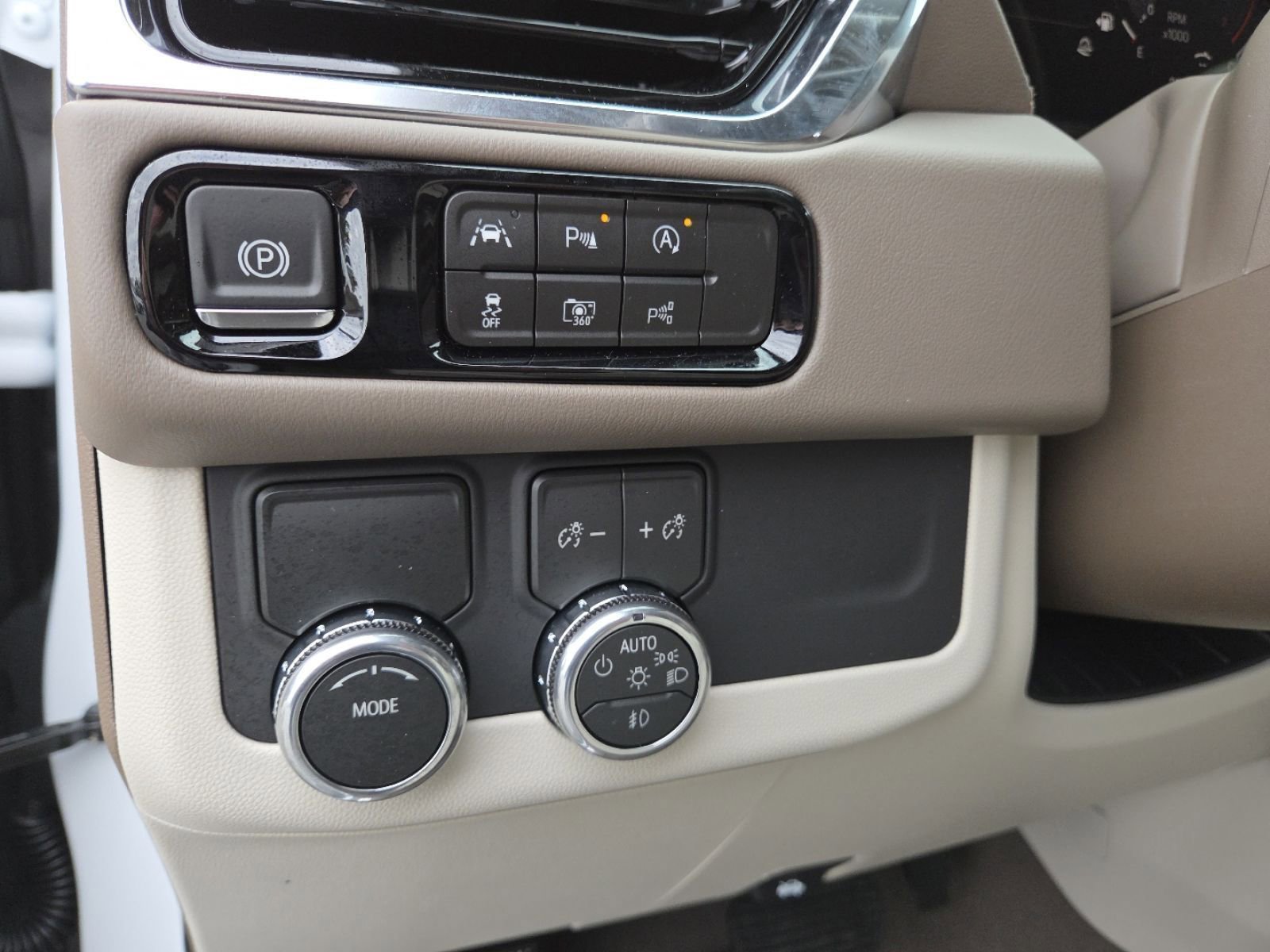 New 2026 GMC Yukon XL Denali image 30