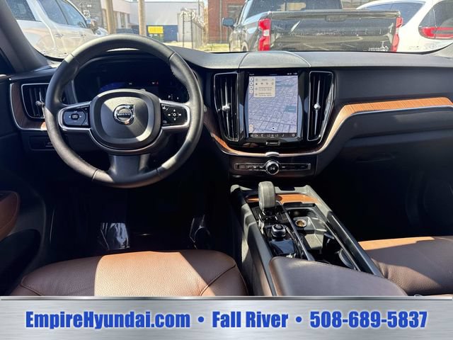 Used 2023 Volvo XC60 B5 Plus AWD/4WD image 15