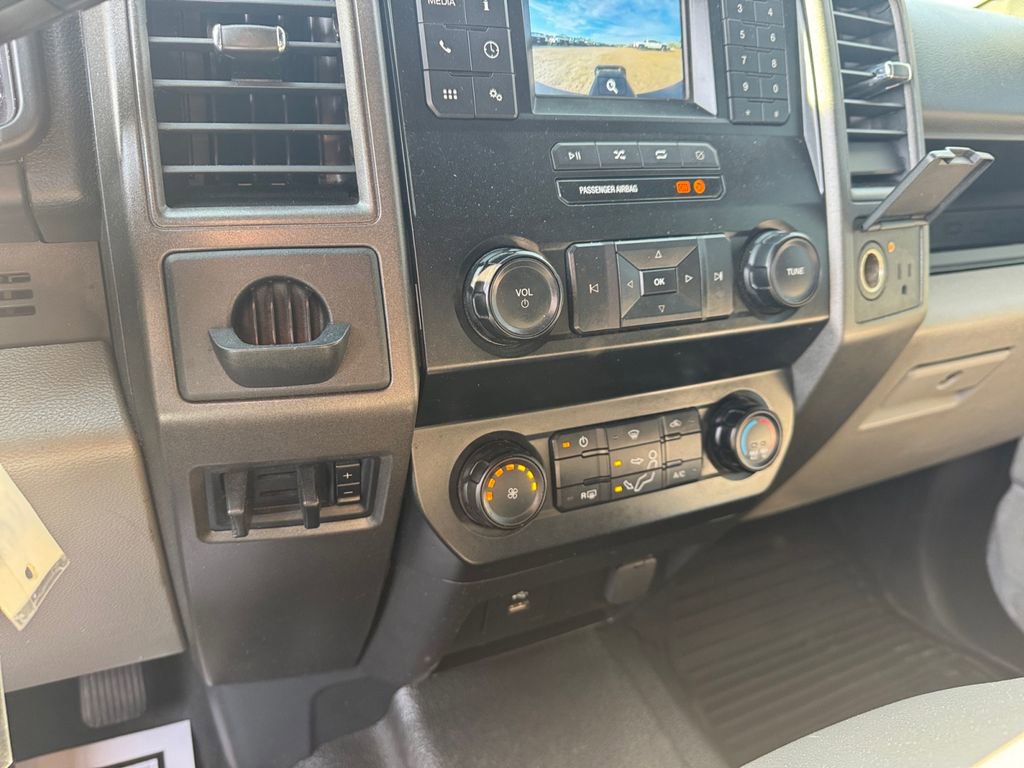 Used 2022 Ford F550 2WD Crew Cab Super Duty w/ Power Equipment Group image 35