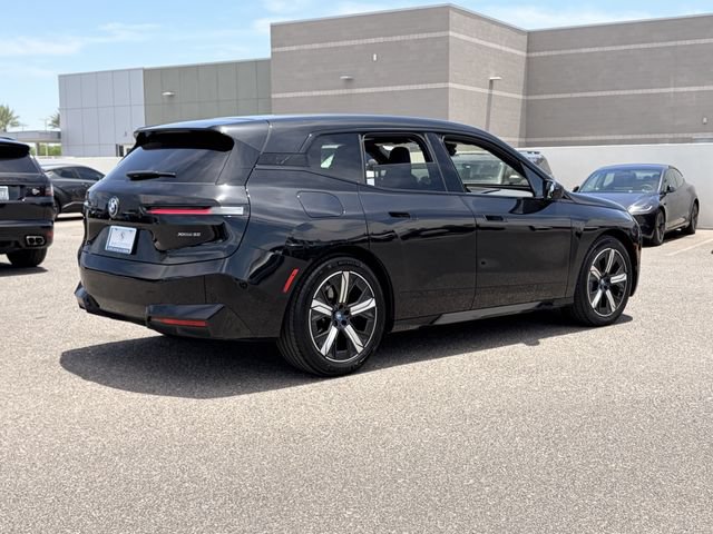 Certified 2023 BMW iX xDrive50 w/ Premium Package AWD/4WD image 7
