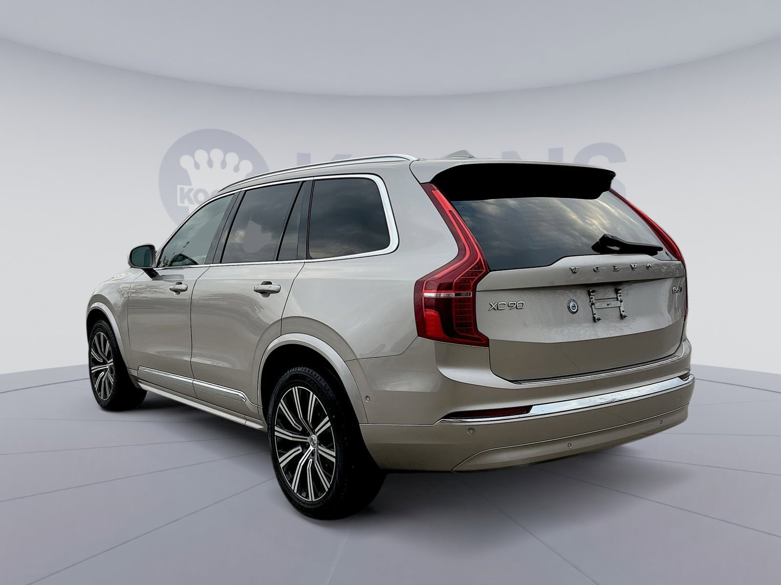 Certified 2023 Volvo XC90 B6 Plus w/ Protection Package Premier image 4
