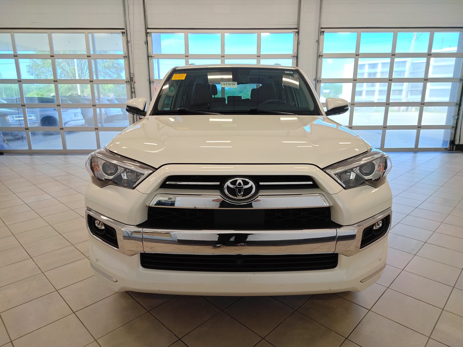 Used 2023 Toyota 4Runner Limited AWD/4WD image 8