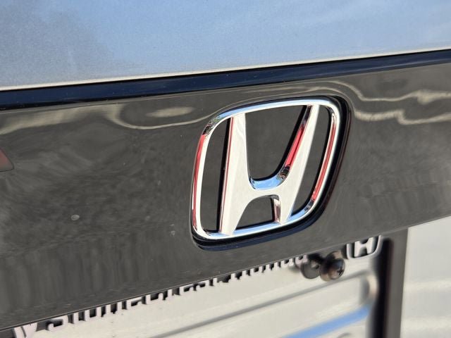 Used 2025 Honda Accord LX image 32