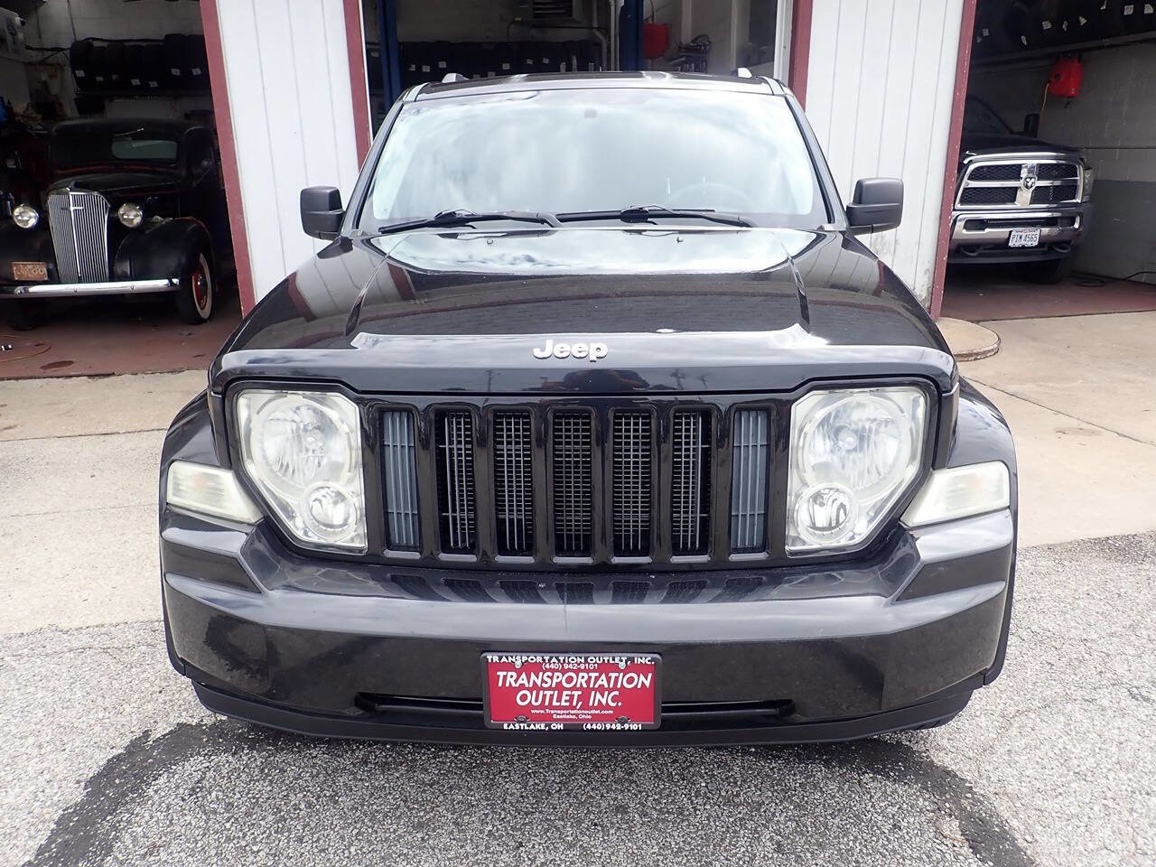 Used 2010 Jeep Liberty Sport w/ Popular Equipment Group image 3