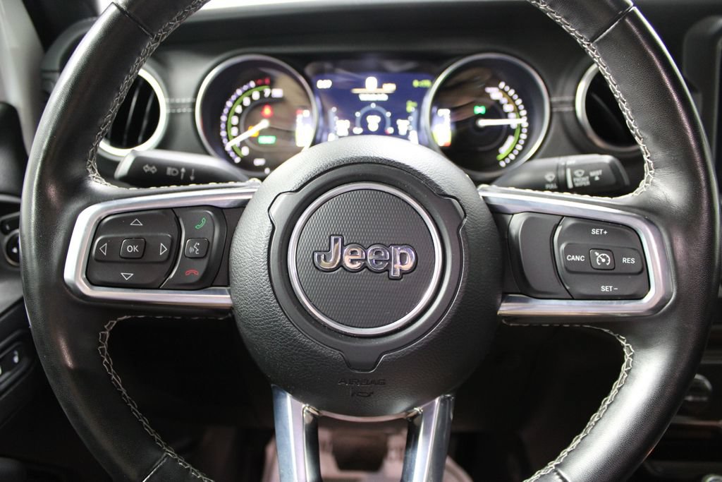 Used 2023 Jeep Wrangler Unlimited Sahara w/ Cold Weather Group AWD/4WD image 35