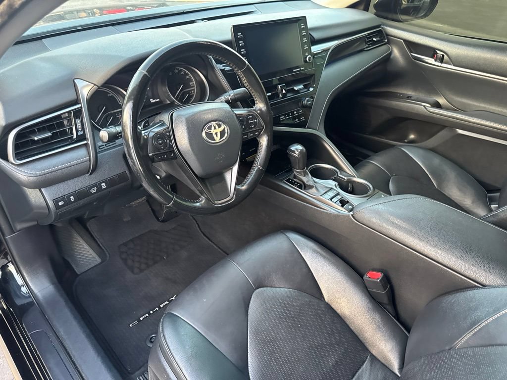 Used 2021 Toyota Camry XSE FWD image 11