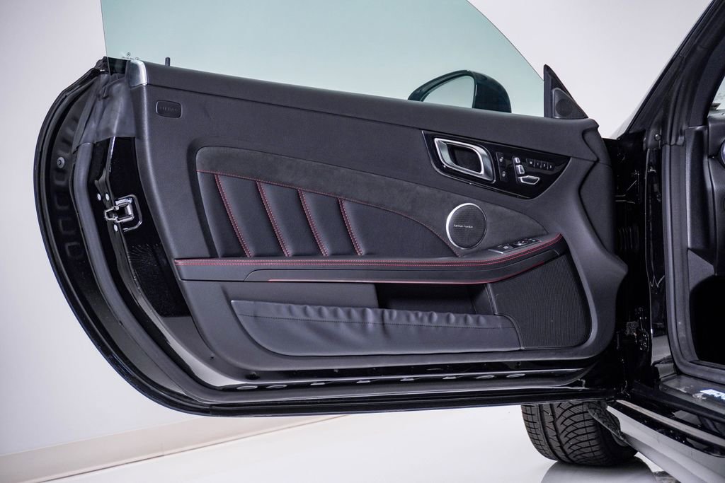 Used 2020 Mercedes-Benz SLC 43 AMG image 31