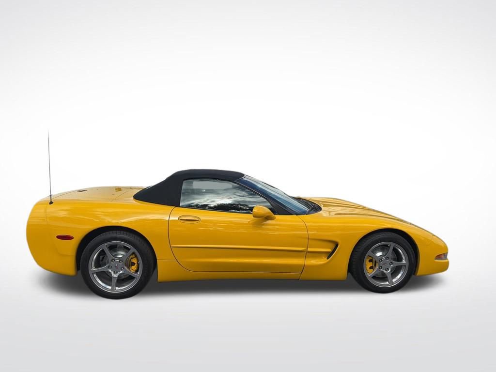Used 2002 Chevrolet Corvette Convertible w/ Preferred Equipment Group2 image 4