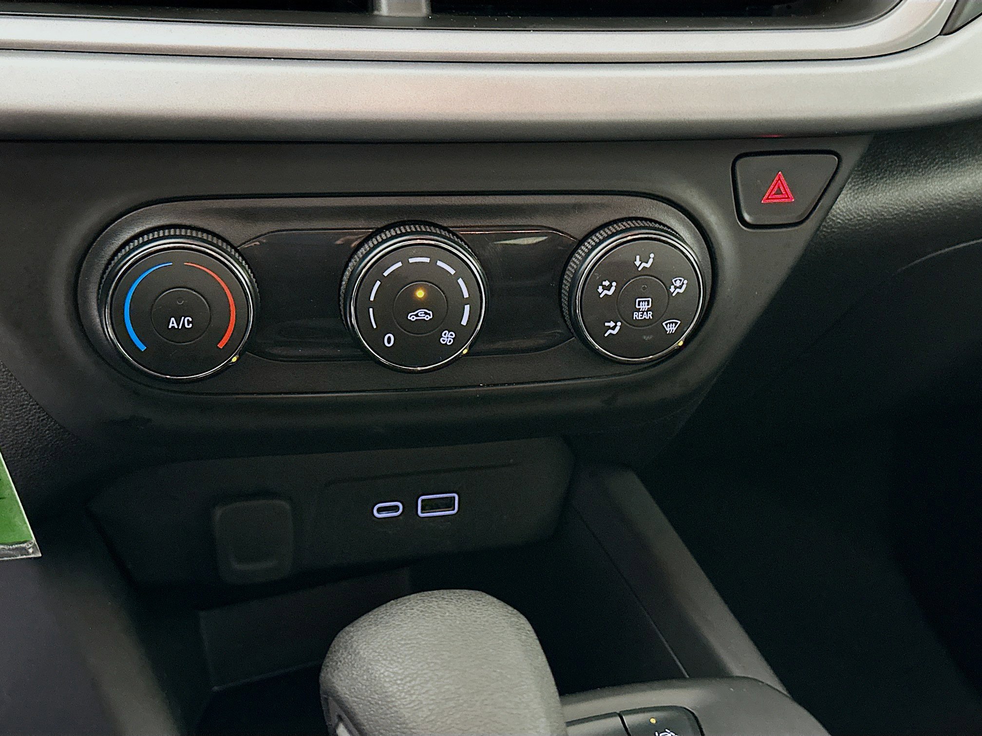 Used 2025 Chevrolet Trax LS image 23