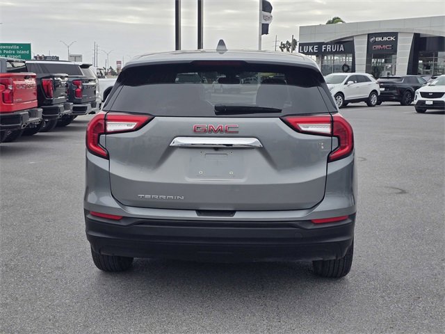 Used 2023 GMC Terrain SLE image 6
