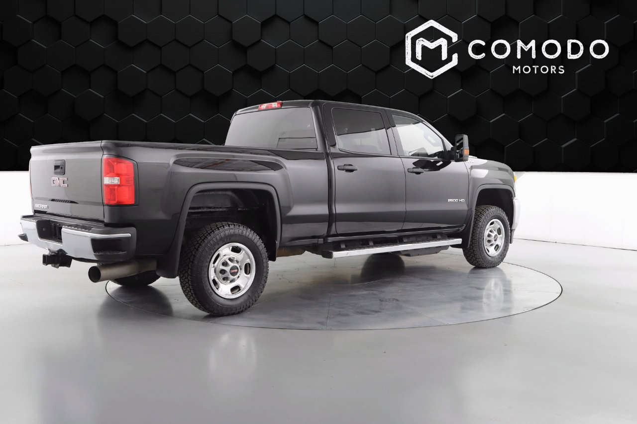 Used 2019 GMC Sierra 2500 4x4 Crew Cab image 3