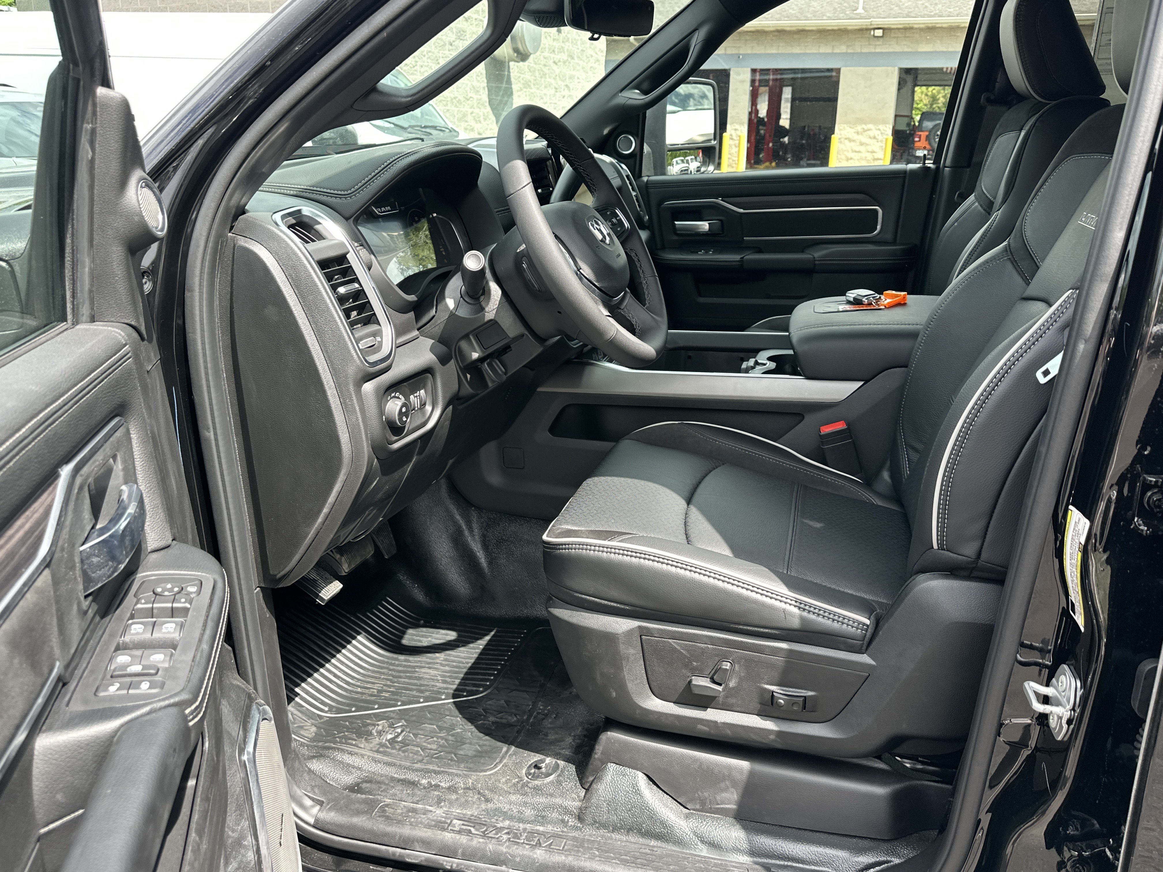New 2026 RAM 5500 4x4 Crew Cab w/ Laramie Trim Package image 26