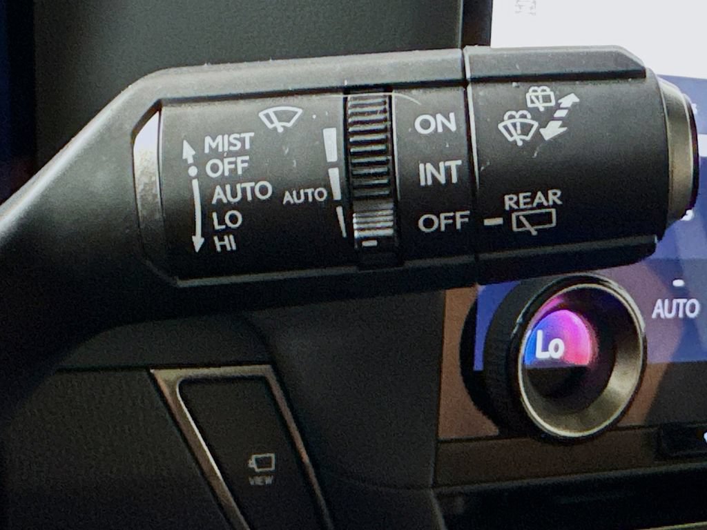 Used 2025 Lexus GX 550 w/ Cold Area Package AWD/4WD image 14