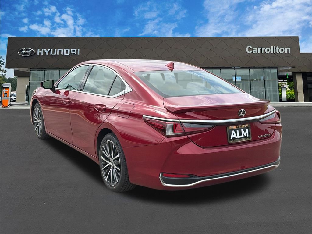 Used 2023 Lexus ES 300h w/ Premium Package FWD image 7
