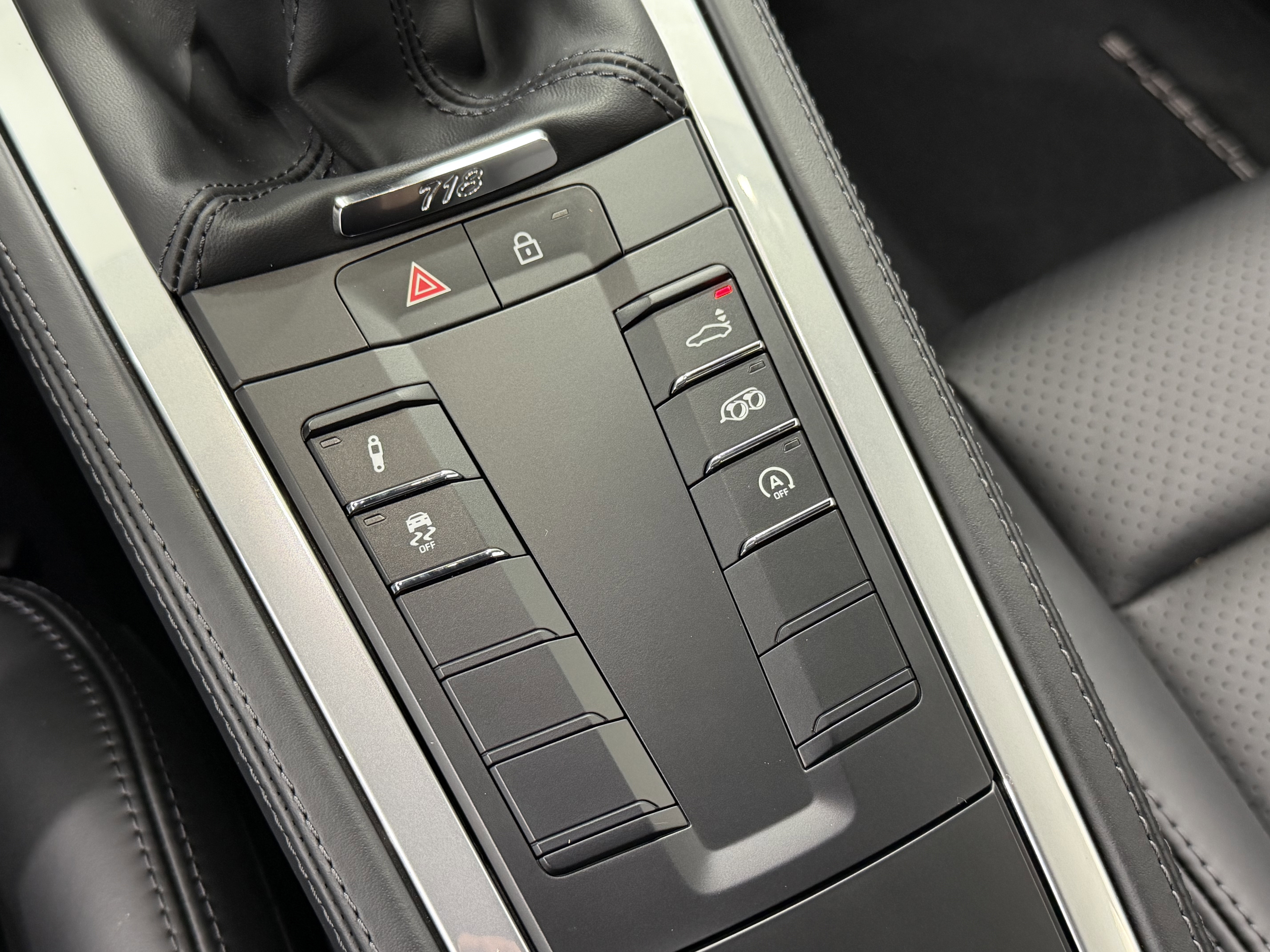 Certified 2025 Porsche 718 Cayman S image 31