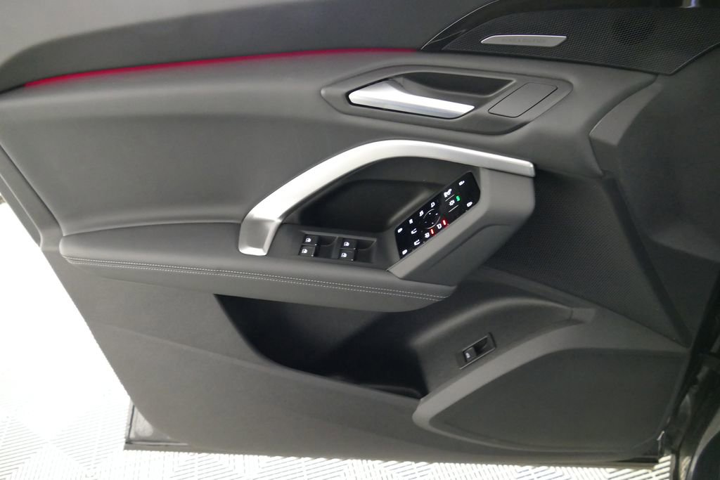 New 2025 Audi Q5 Premium Plus image 23