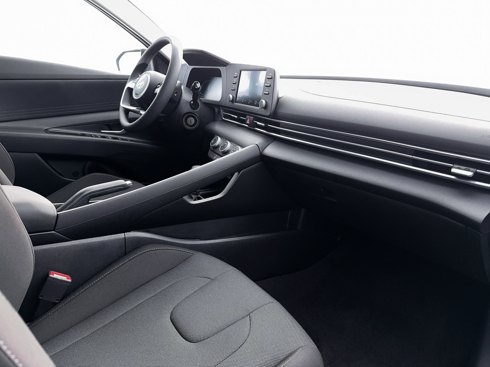 New 2026 Hyundai Elantra SE FWD image 15