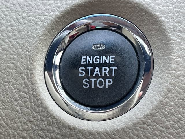 Used 2011 Toyota Avalon Limited image 21