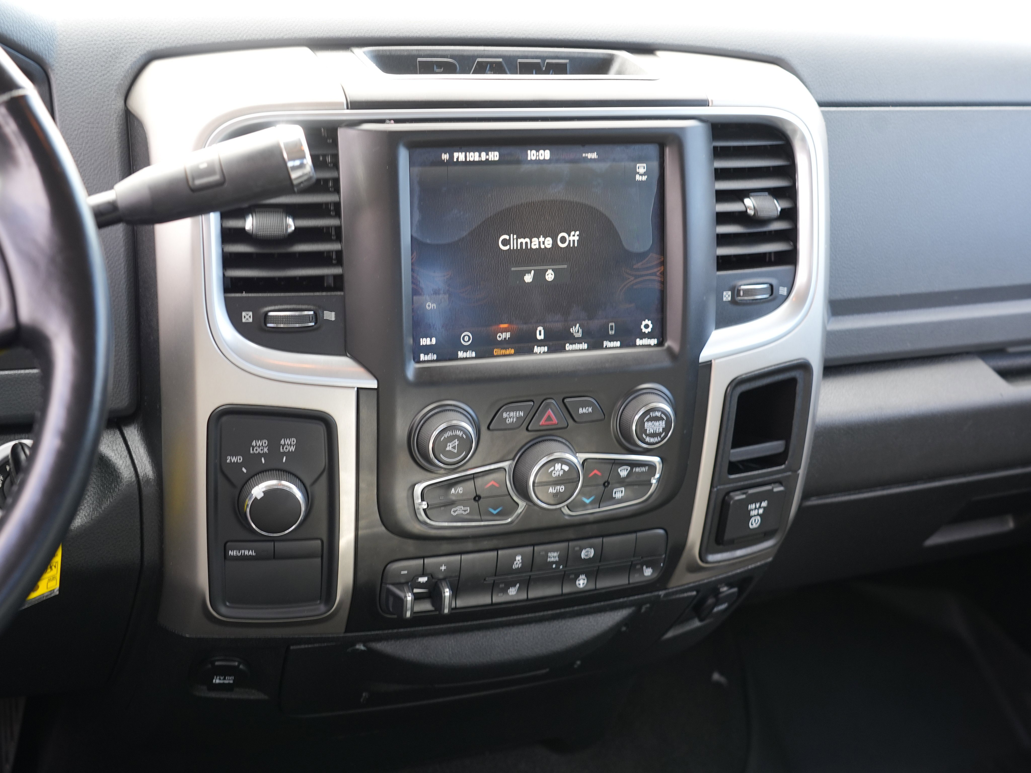 Used 2018 RAM 3500 Big Horn image 23