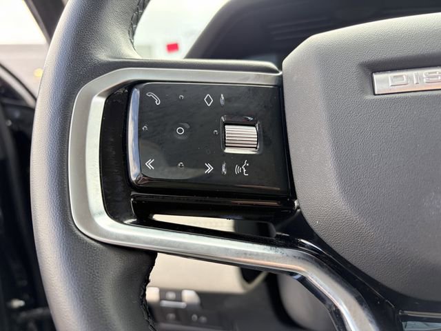 Used 2023 Land Rover Discovery Sport SE image 8