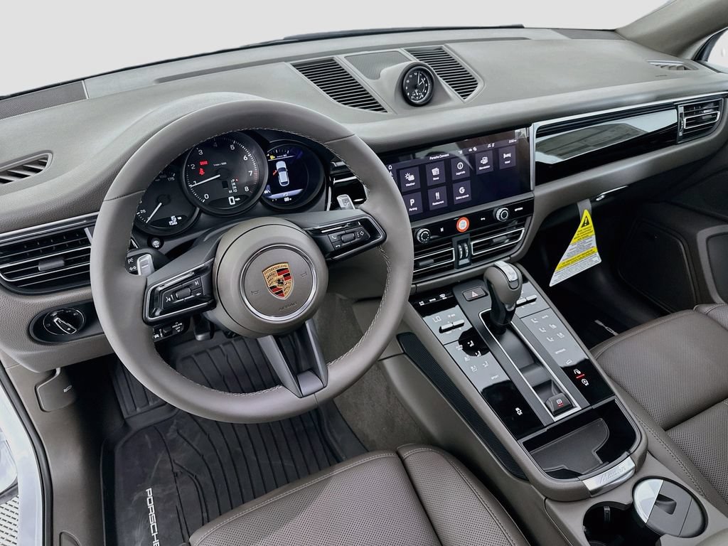 New 2026 Porsche Macan AWD/4WD image 25