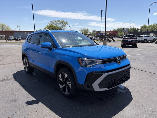 New 2026 Volkswagen Taos SE AWD/4WD image 3