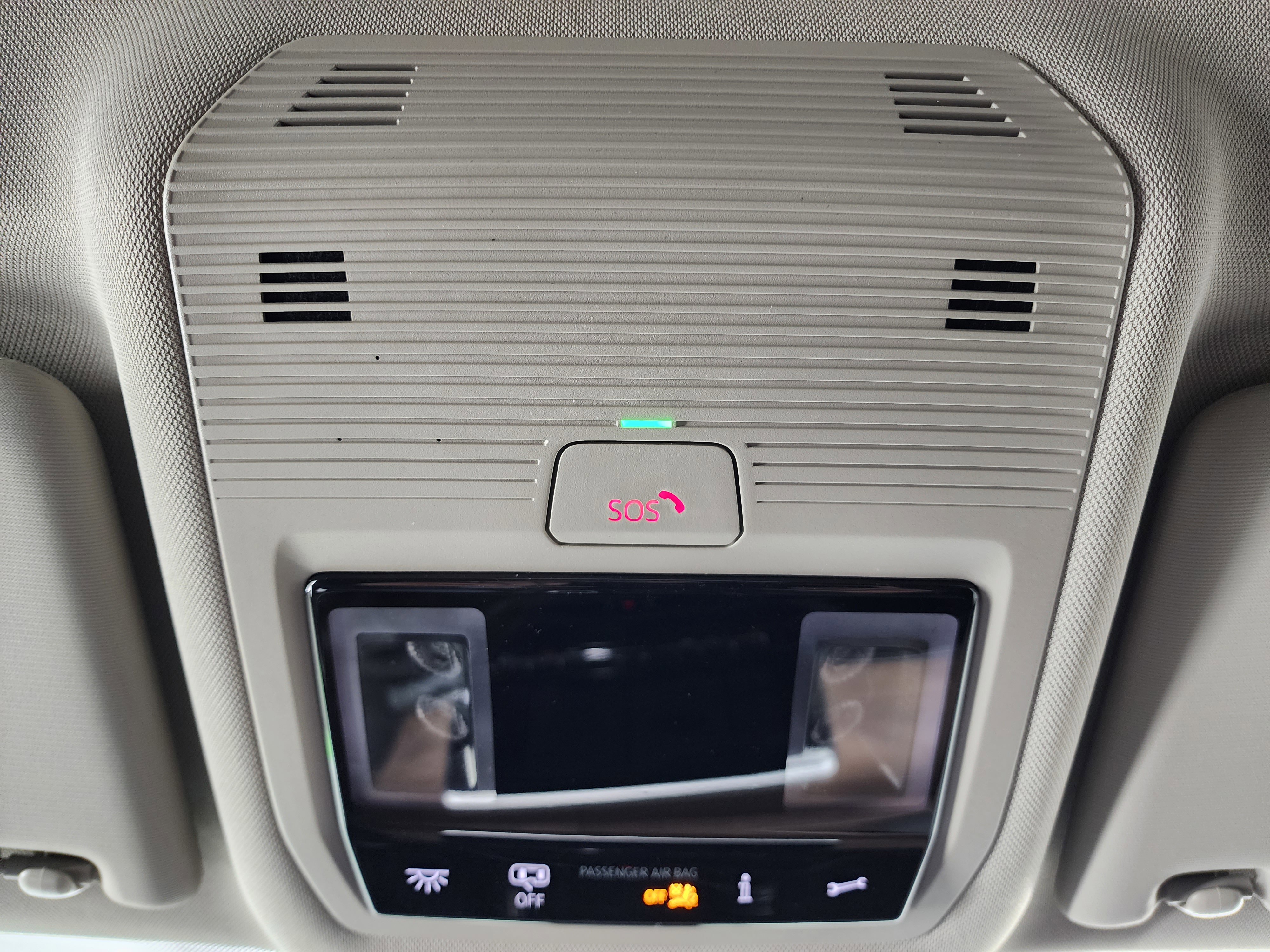 Used 2025 Volkswagen Atlas SE image 49