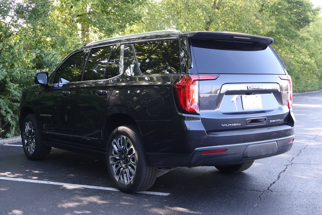 Certified 2024 GMC Yukon Denali Ultimate w/ LPO, Floor Liner Package AWD/4WD image 8