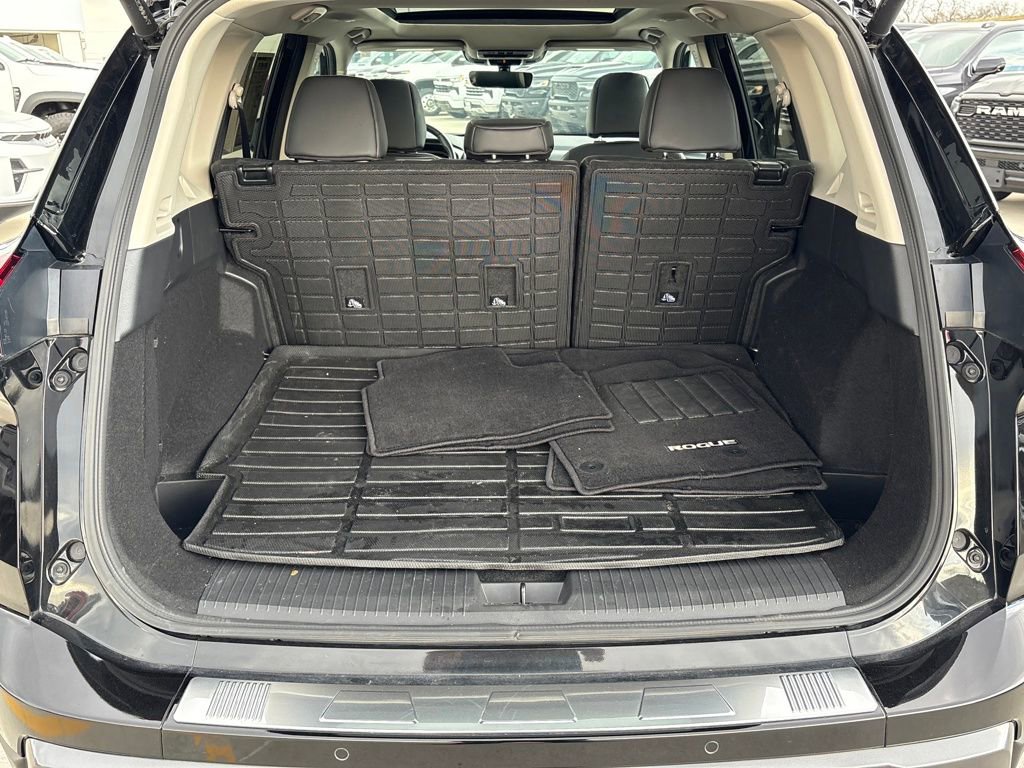 Used 2024 Nissan Rogue SL w/ SL Premium Package image 28