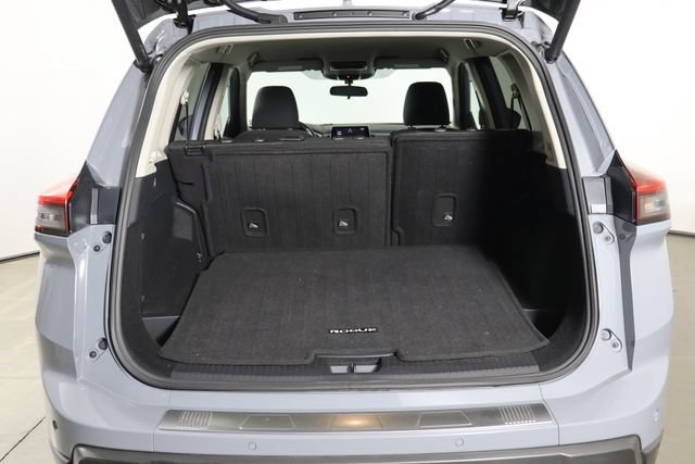 Used 2026 Nissan Rogue SV FWD image 17