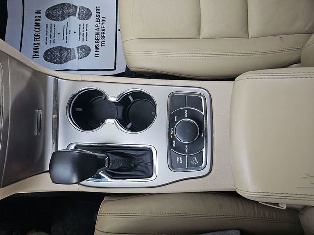 Used 2018 Jeep Grand Cherokee Limited AWD/4WD image 15